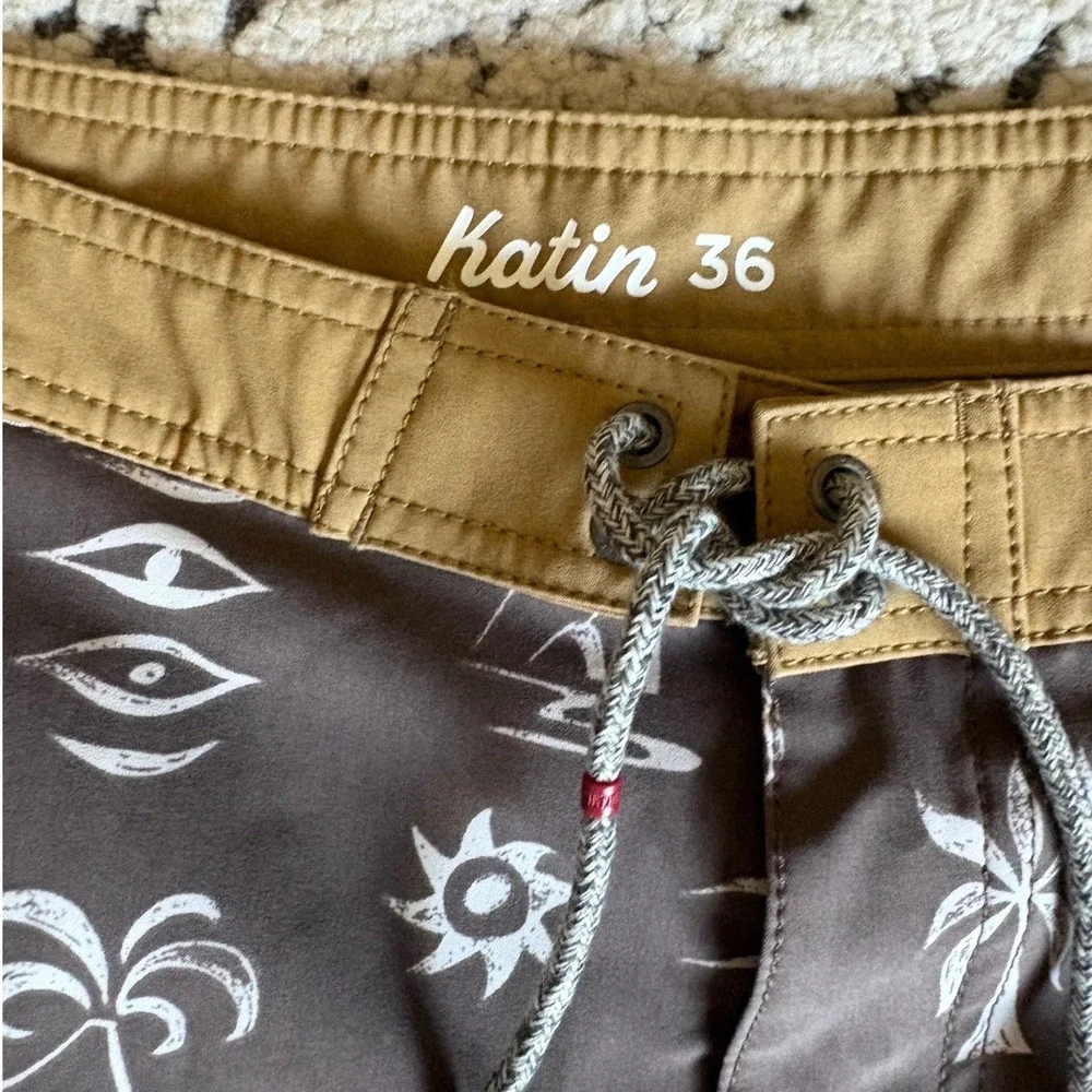 NWT Katin Mens 36 Board Shorts Brown Tan Tribal Print Repreve Surf Trunks
